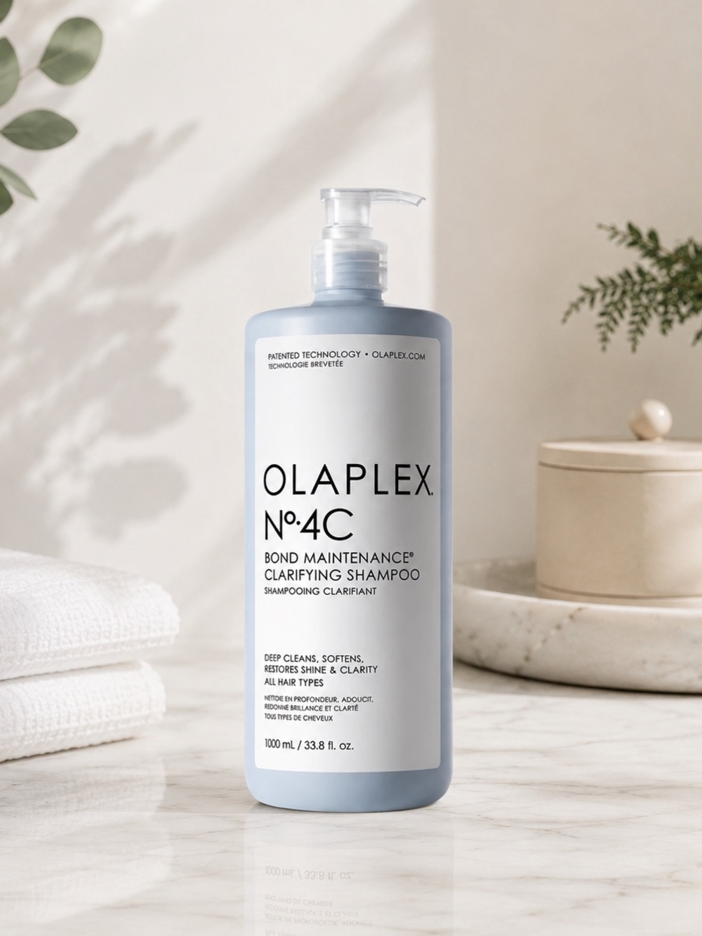 OLAPLEX No. 4C Bond Maintenance Clarifying Shampoo 1000mL / 33.8oz | Salon Size